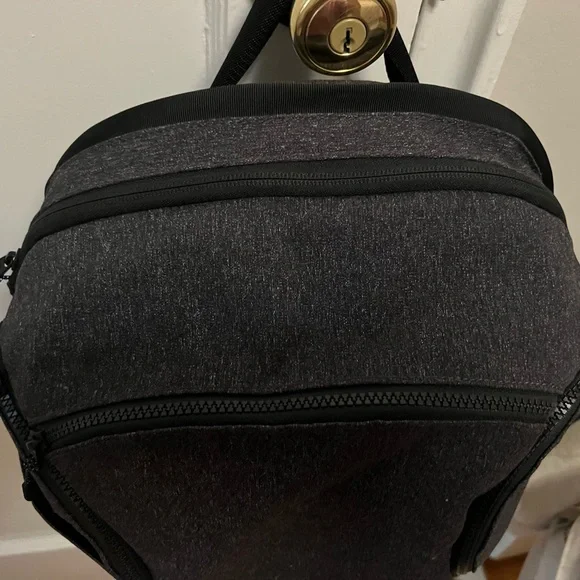 Lululemon backpack - Picture 5 of 6